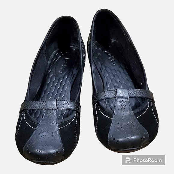 Clarks Privo Size 7 Black Shoes - Picture 1 of 9